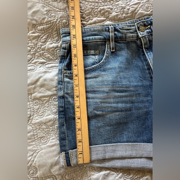 NWT AG Hailey Ex Boyfriend Roll-up Denim Shorts 3.5” Inseam Size 31 - Picture 10 of 12